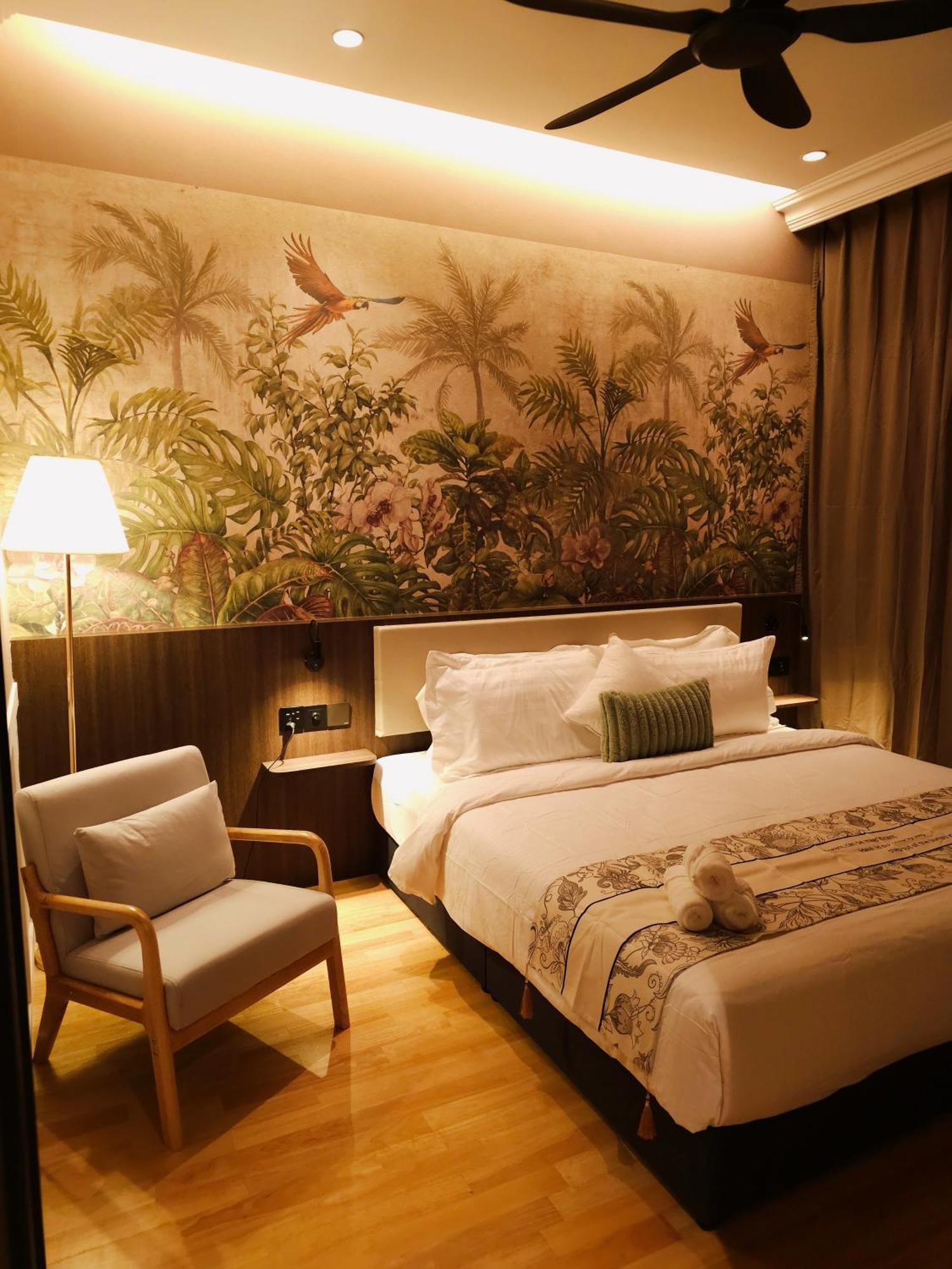 The Palm Suite At Lava Mansion George Town Kültér fotó
